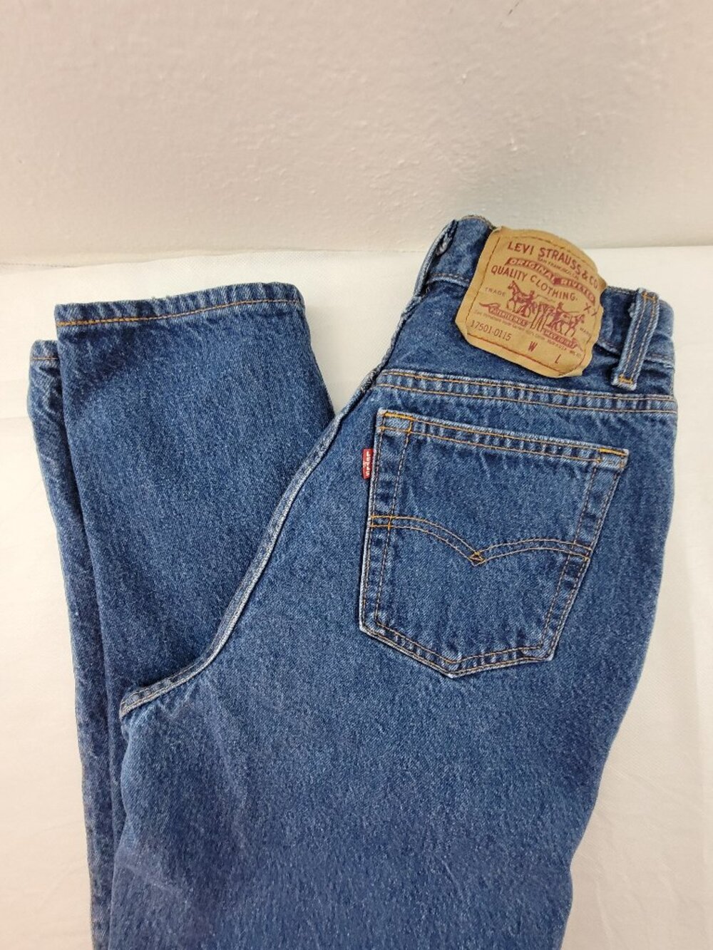 Vintage Levi's 17501-0115 High Rise Jeans Women's 9M Blue USA Tapered 90s